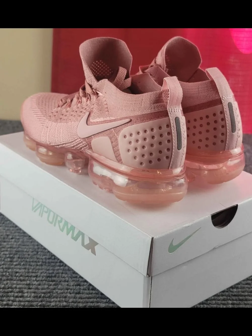 Nike Air VaporMax Flyknit 2 Women’s Running Shoe - Pink New